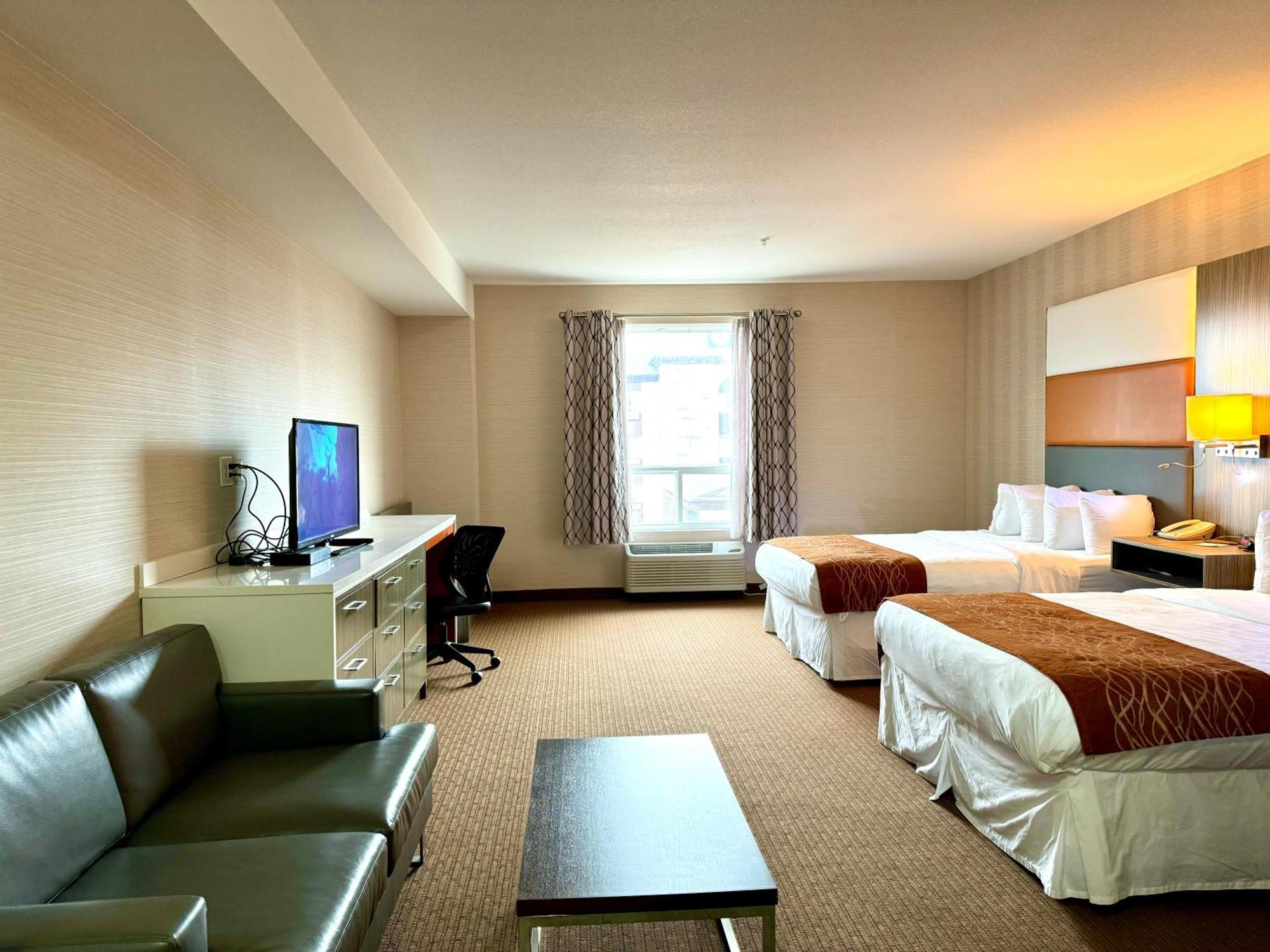 Southfort Inn Fort Saskatchewan Eksteriør bilde