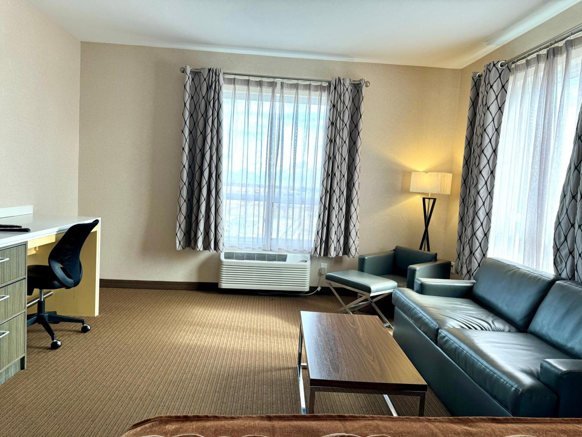 Southfort Inn Fort Saskatchewan Eksteriør bilde